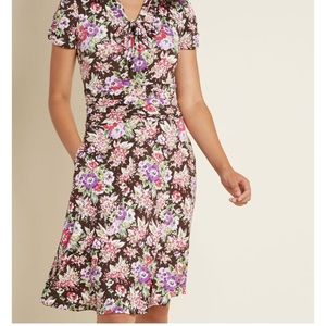 Retrolicious ModCloth stretch knit dress 1940s